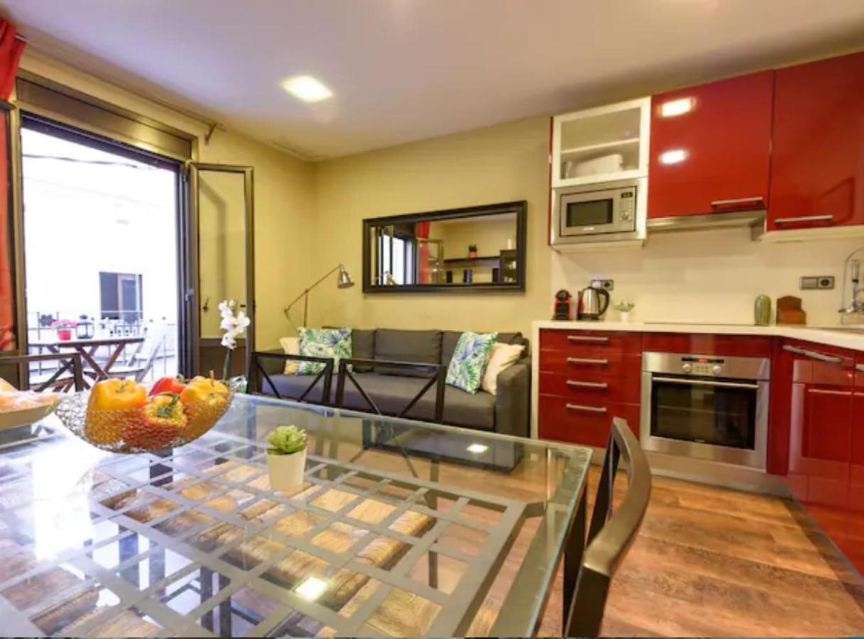 Ramblasrentals Cozy Renovated 2Br With Balcony Lift 20M Rambla - Parking - Wifi バルセロナ エクステリア 写真