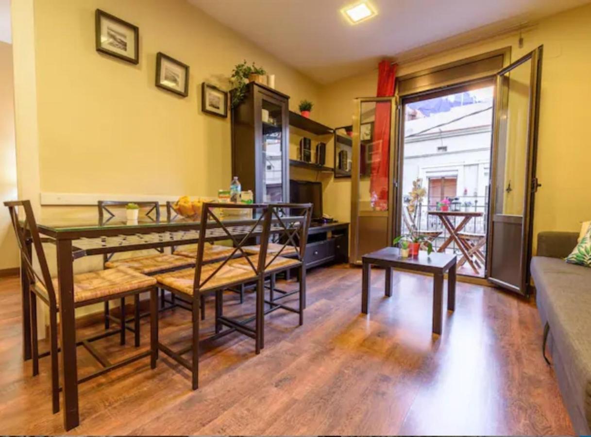 Ramblasrentals Cozy Renovated 2Br With Balcony Lift 20M Rambla - Parking - Wifi バルセロナ エクステリア 写真