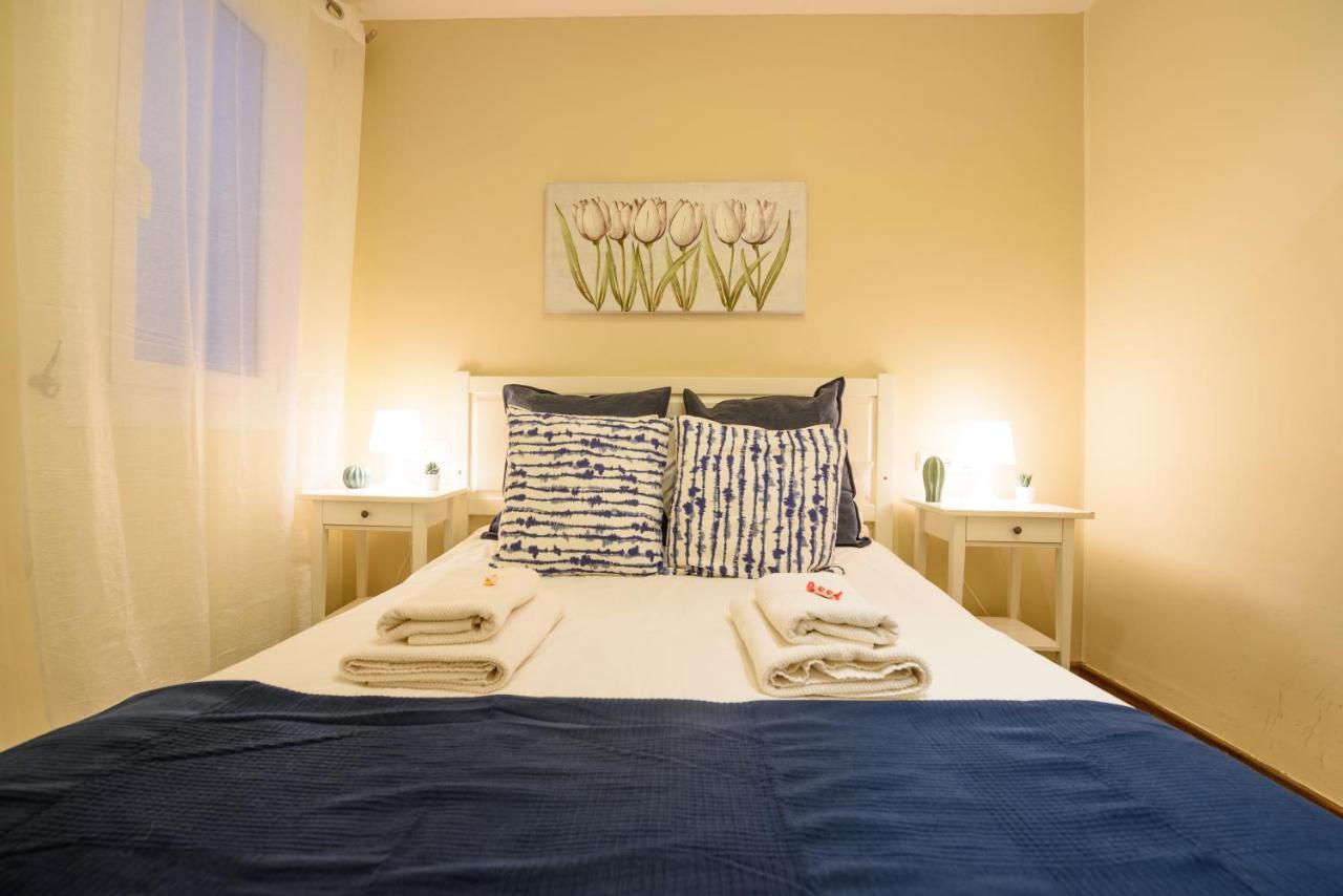 Ramblasrentals Cozy Renovated 2Br With Balcony Lift 20M Rambla - Parking - Wifi バルセロナ エクステリア 写真