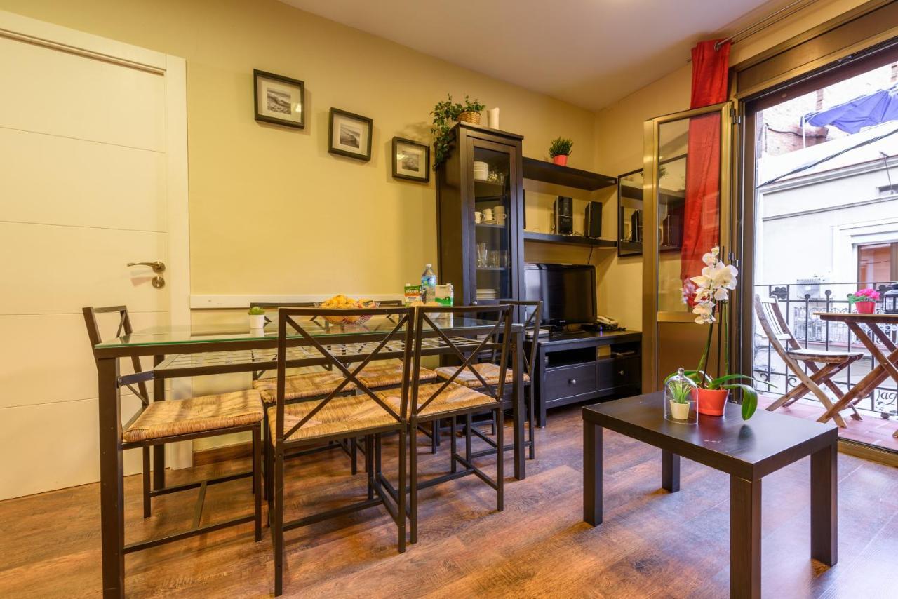 Ramblasrentals Cozy Renovated 2Br With Balcony Lift 20M Rambla - Parking - Wifi バルセロナ エクステリア 写真
