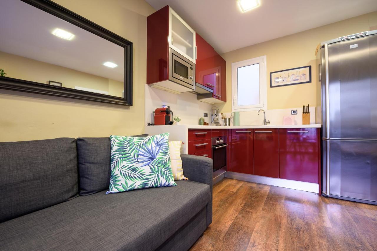 Ramblasrentals Cozy Renovated 2Br With Balcony Lift 20M Rambla - Parking - Wifi バルセロナ エクステリア 写真